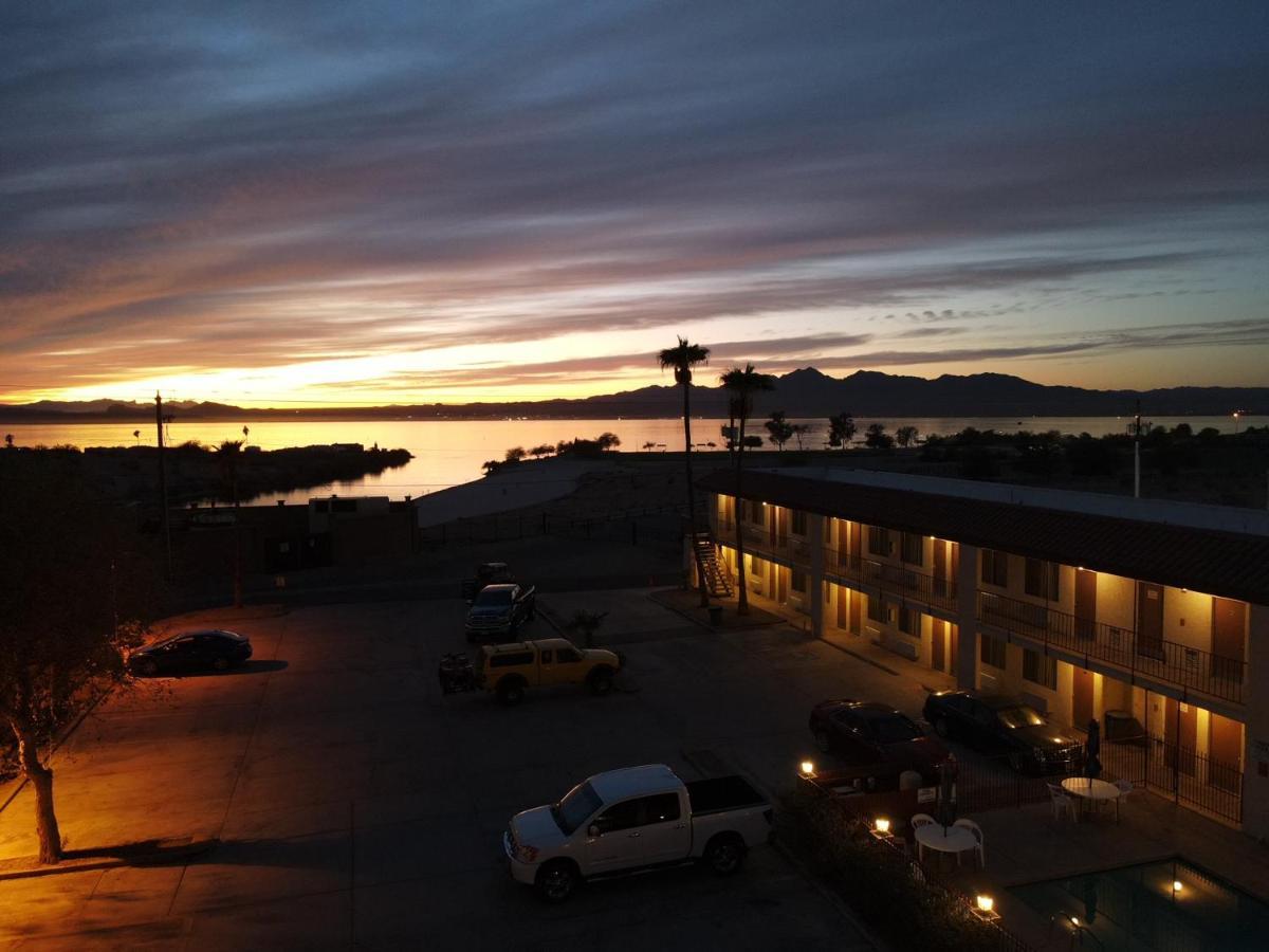 Sway Hotel Lake Havasu City Ngoại thất bức ảnh